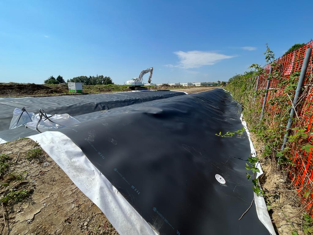 Strato di separazione e filtrazione mediante geotessile nontessuto nella realizzazione di un’autostrada in Veneto